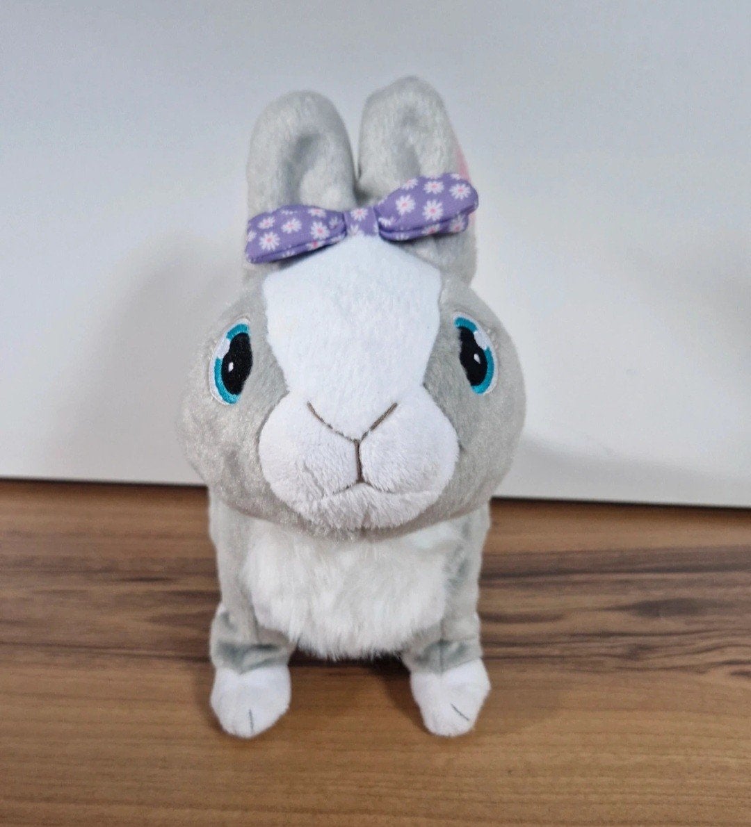 Betsy interactief konijn - pluchen knuffel, Ophalen of Verzenden, Grijs, Interactief, Overige merken