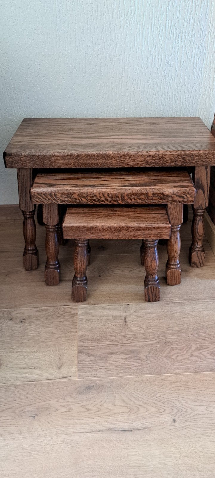 Set van 3 eikenhouten bijzet tafels, nesttafels vintage

oph, Ophalen