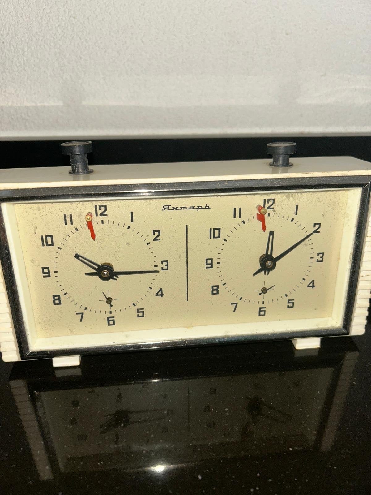 Vintage Russische Schakklok - Jantar, Ophalen of Verzenden