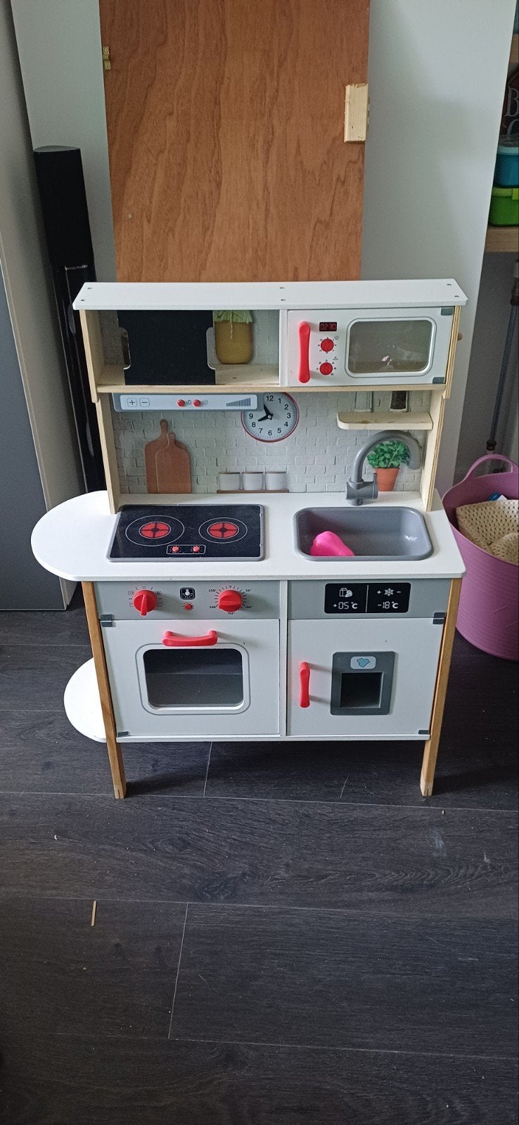 Houten speelkeuken met accessoires, Ophalen