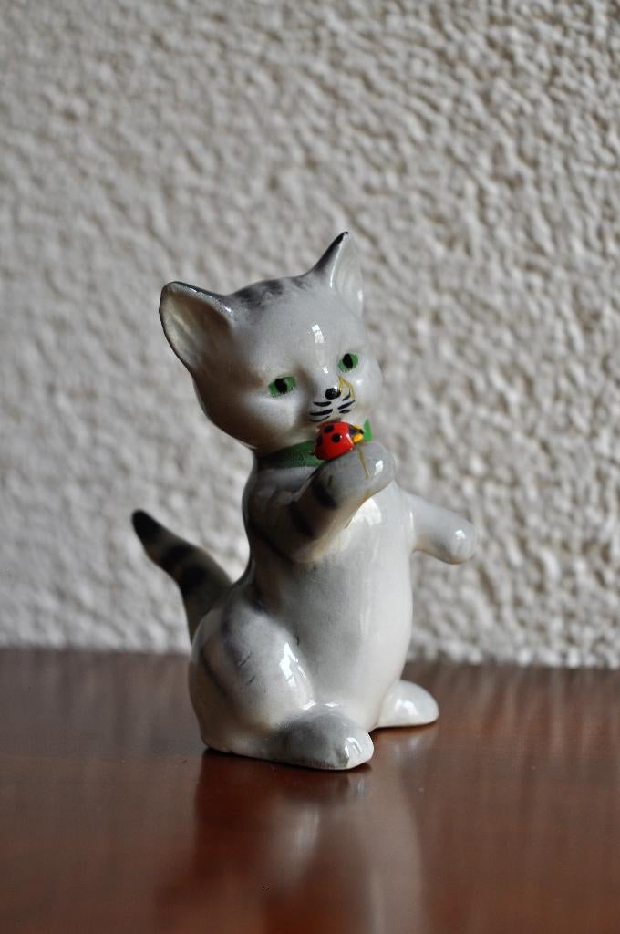 Vintage Beeldje Goebel Poes Kat Lieveheersbeestje 6,5 cm, Ophalen of Verzenden, Gebruikt, Hond of Kat, Beeldje of Figuurtje