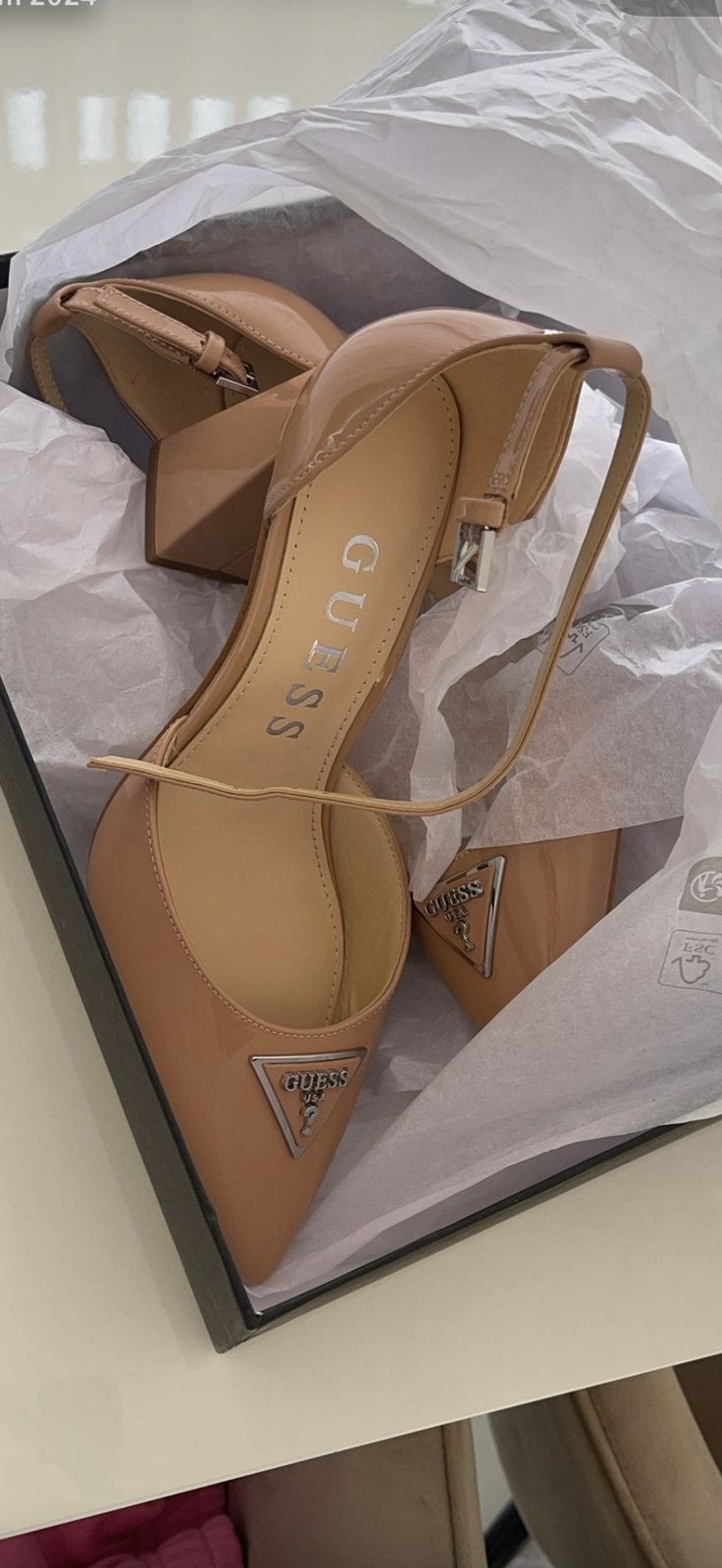 Hakken guess, Ophalen of Verzenden, Zo goed als nieuw, Zwart, Schoenen met hoge hakken