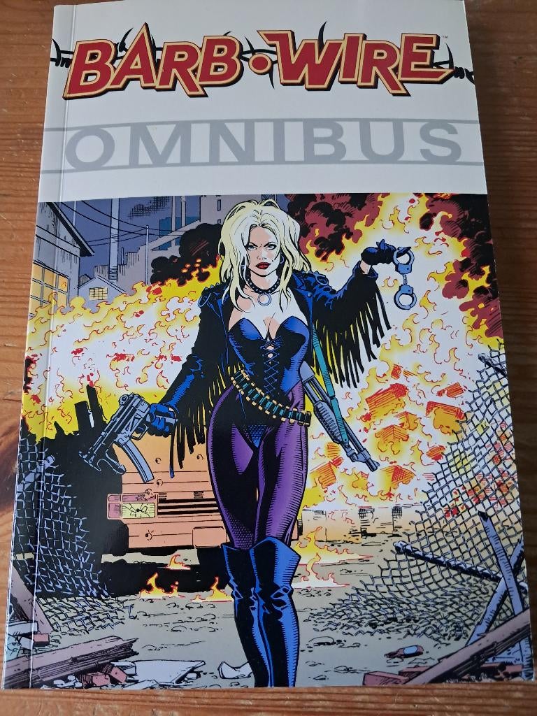 Barb wire omnibus tpb, Amerika, Complete serie of reeks, Zo goed als nieuw, Ophalen