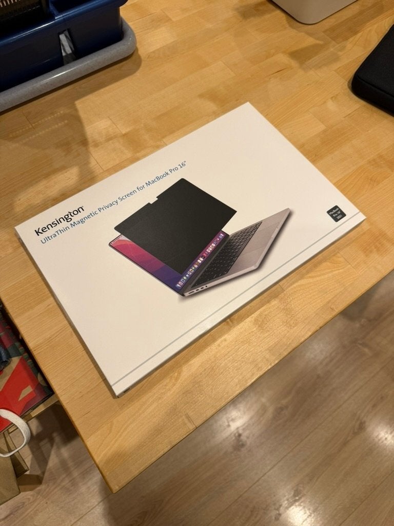 Kensington UltraThin magnetisch privacy screen 16" Macbook, Computers en Software, Ophalen of Verzenden, Gebruikt
