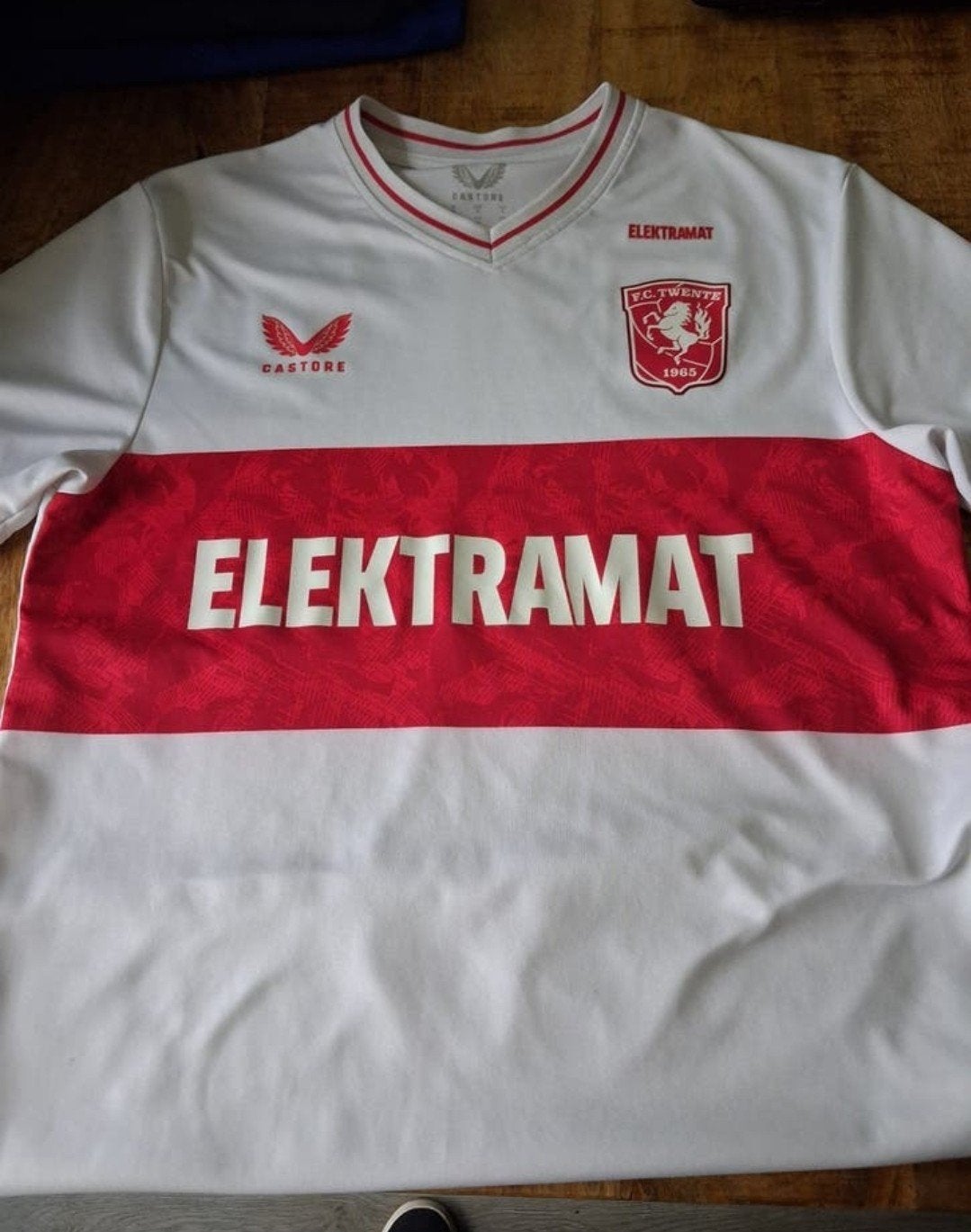 Castore fc twente Elektramat voetbalshirt maat S, Kleding | Heren, Castore, Wit, Ophalen of Verzenden, Zo goed als nieuw