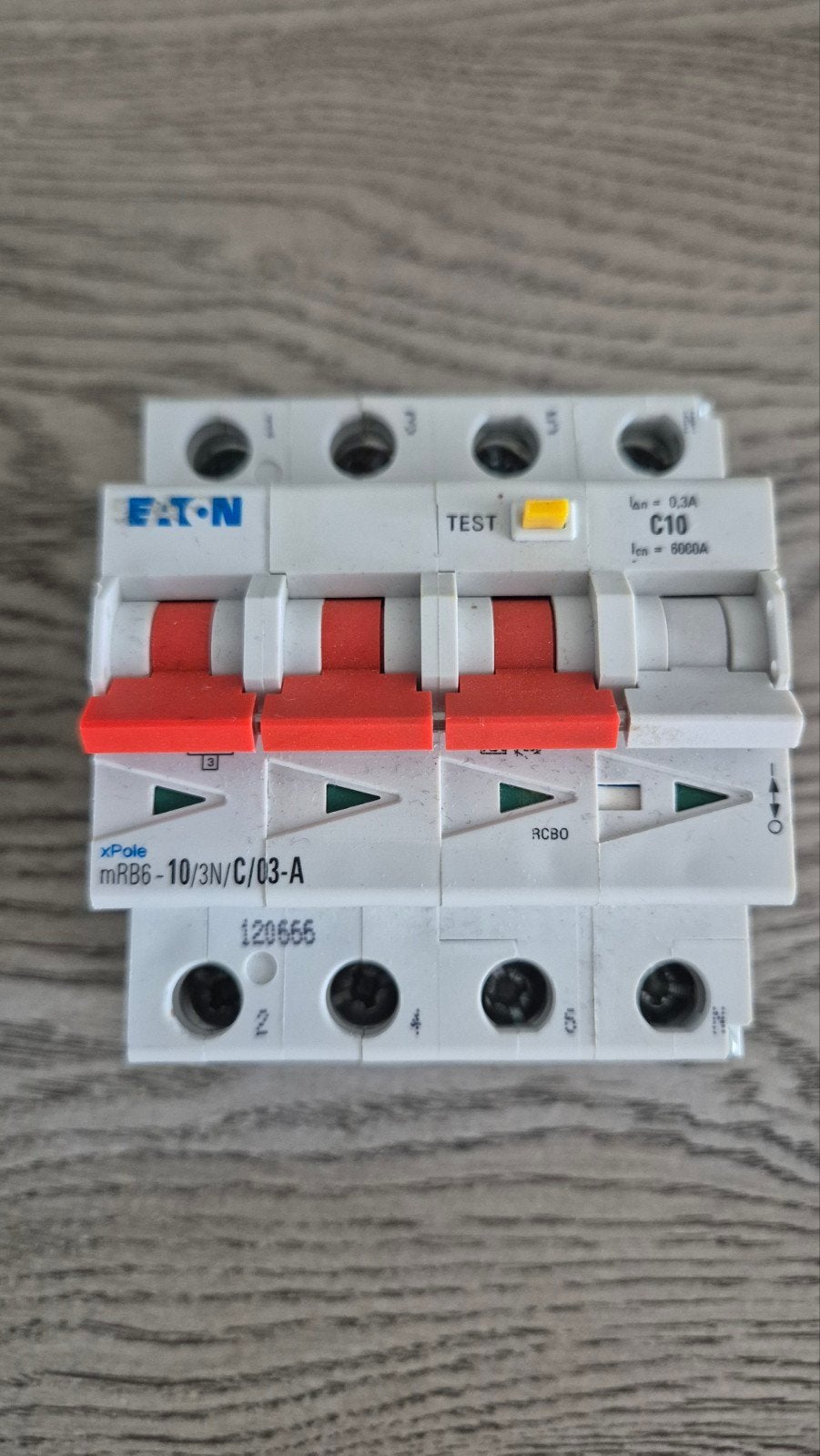 Aardlekautomaat C10 300ma, Ophalen of Verzenden, Overige typen