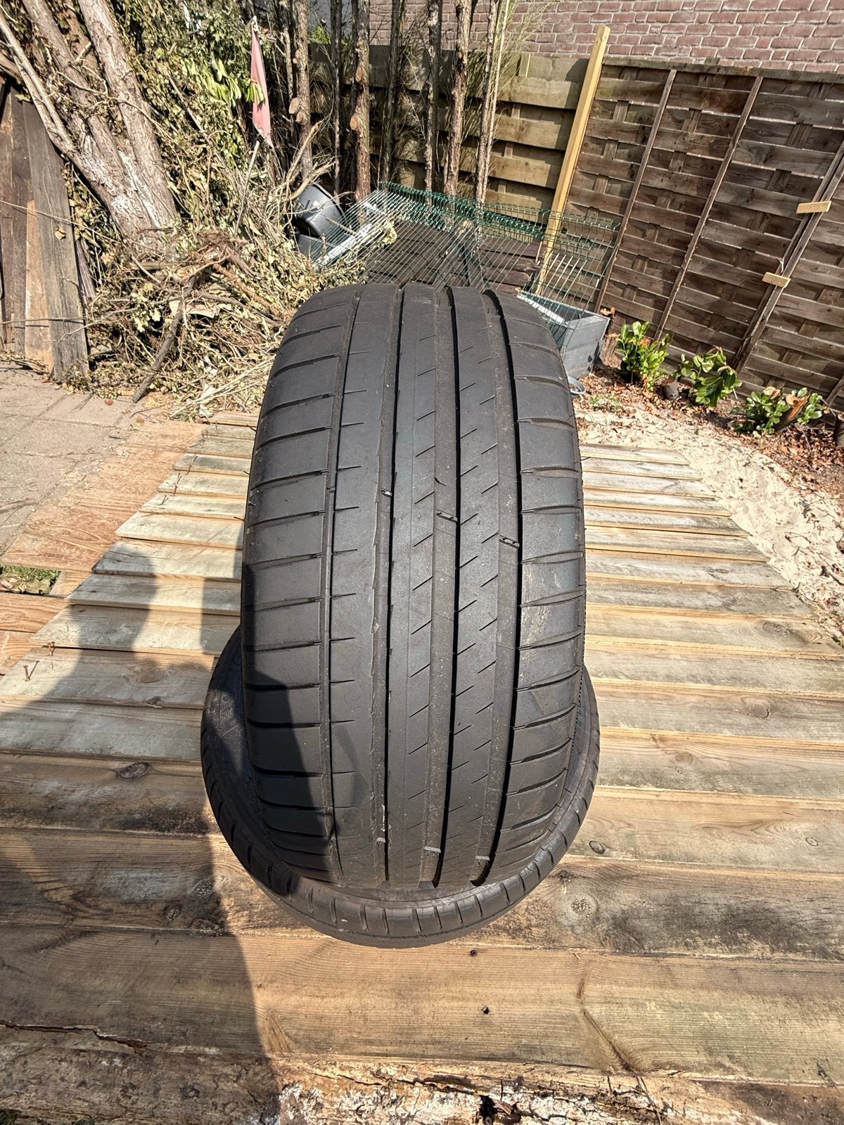 4x Michelin Pilot Sport 4 zomerbanden 235/45 ZR18 Tesla, Auto-onderdelen, Banden en Velgen, Ophalen, 18 inch, Gebruikt, 235 mm