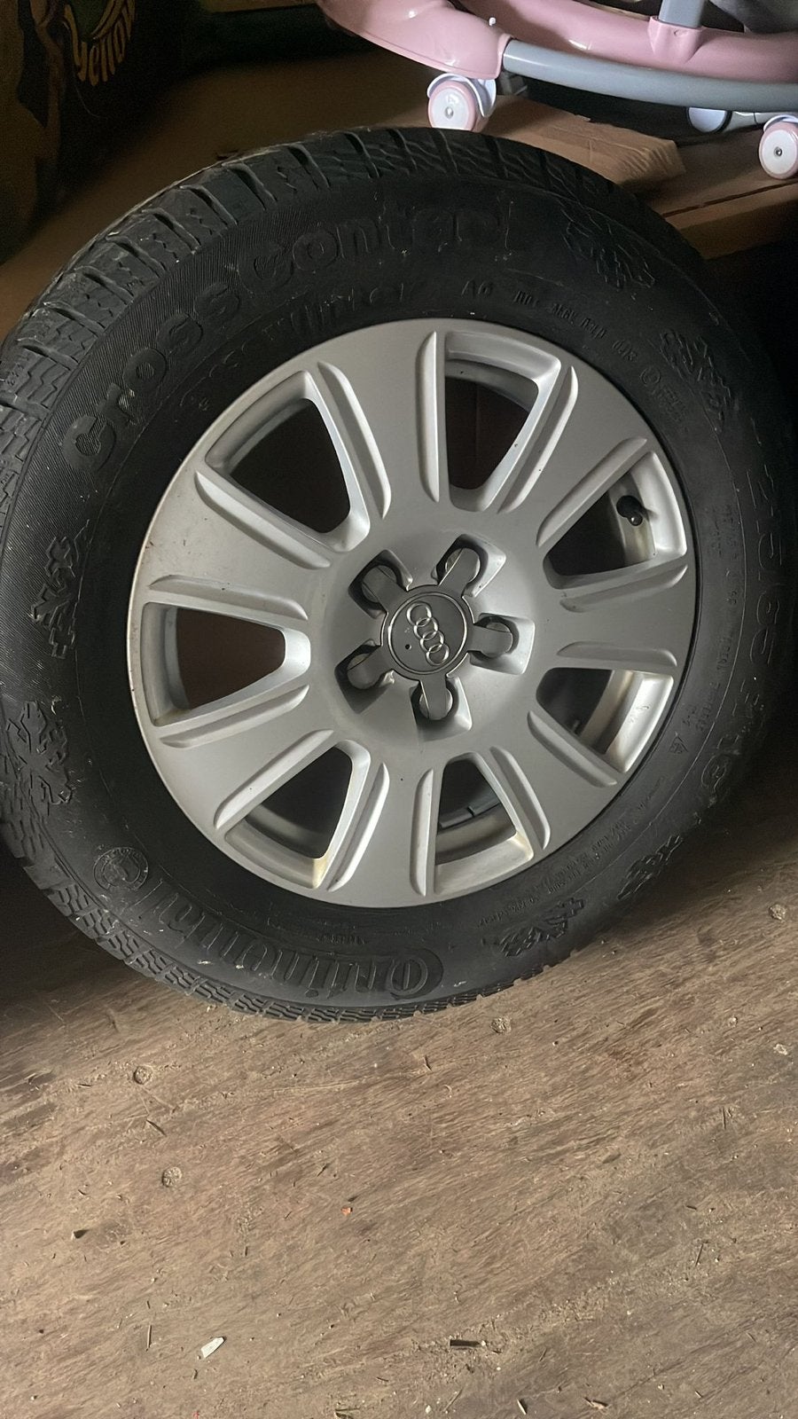 Audi winterbanden met velgen - Continental CrossContact, Ophalen of Verzenden, Gebruikt