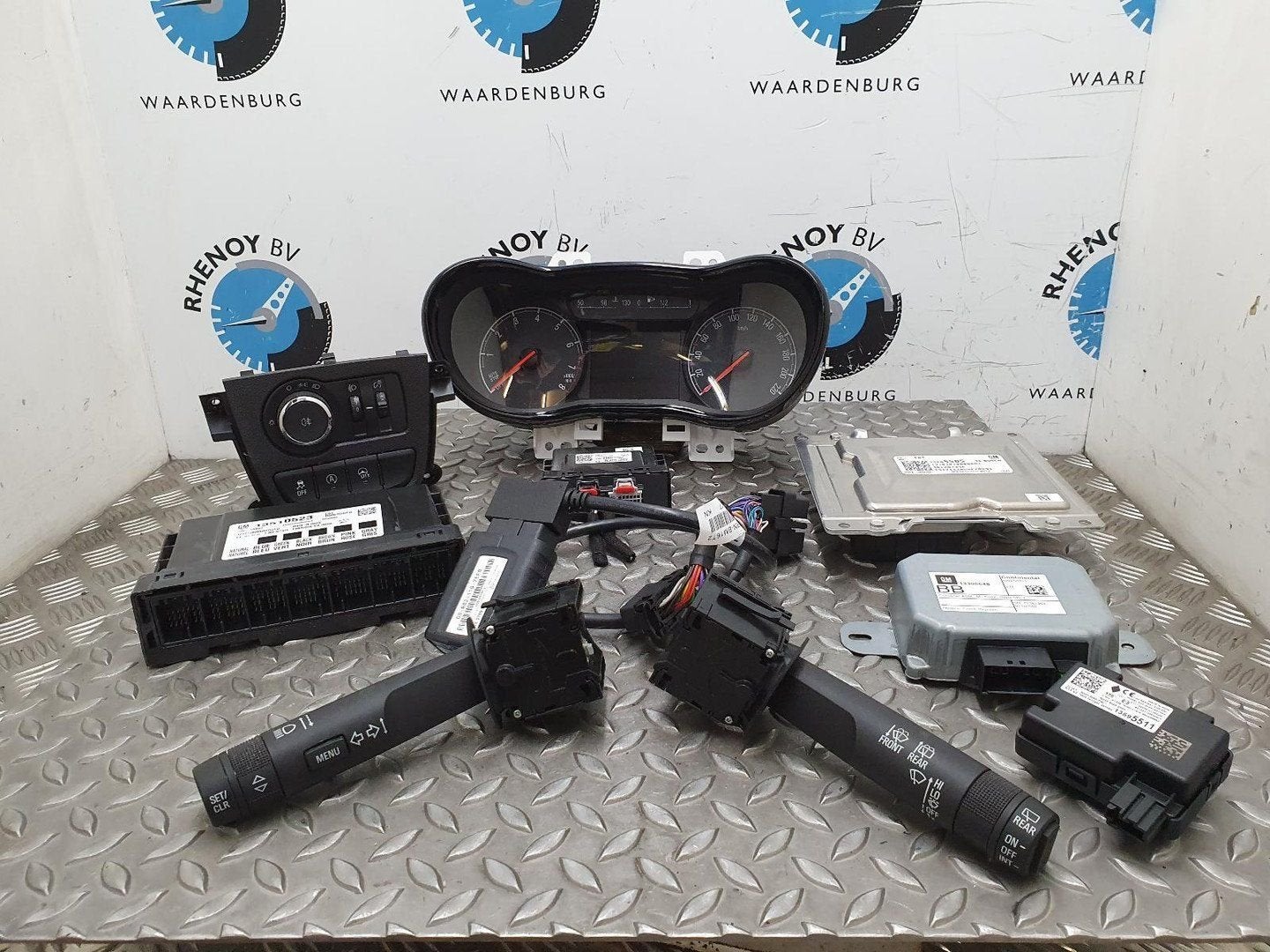 OPEL KARL 1.0 ECOFLEX EDITION  COMPUTER ECU 2018, Auto-onderdelen, Ophalen of Verzenden, Gebruikt, Stiba lid