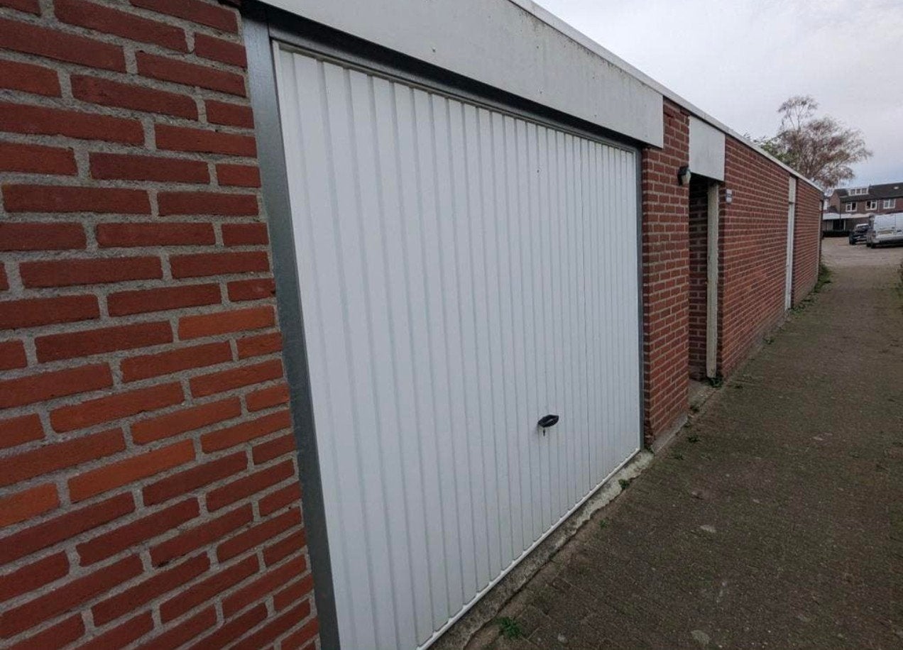 Metalen Garagedeur compleet gratis, Ophalen, Gebruikt