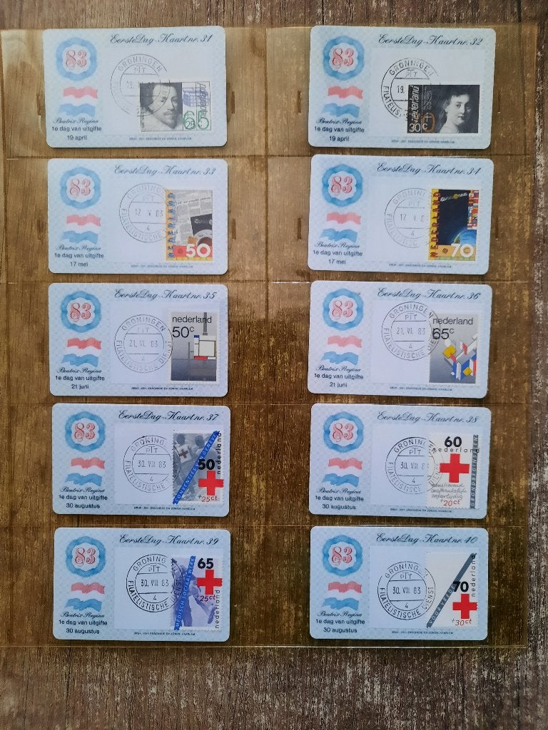 Album met 63 Eerste Dag Enveloppen & Enschede Herdenk, Postzegels en Munten, Postzegels | Eerstedagenveloppen, Ophalen of Verzenden
