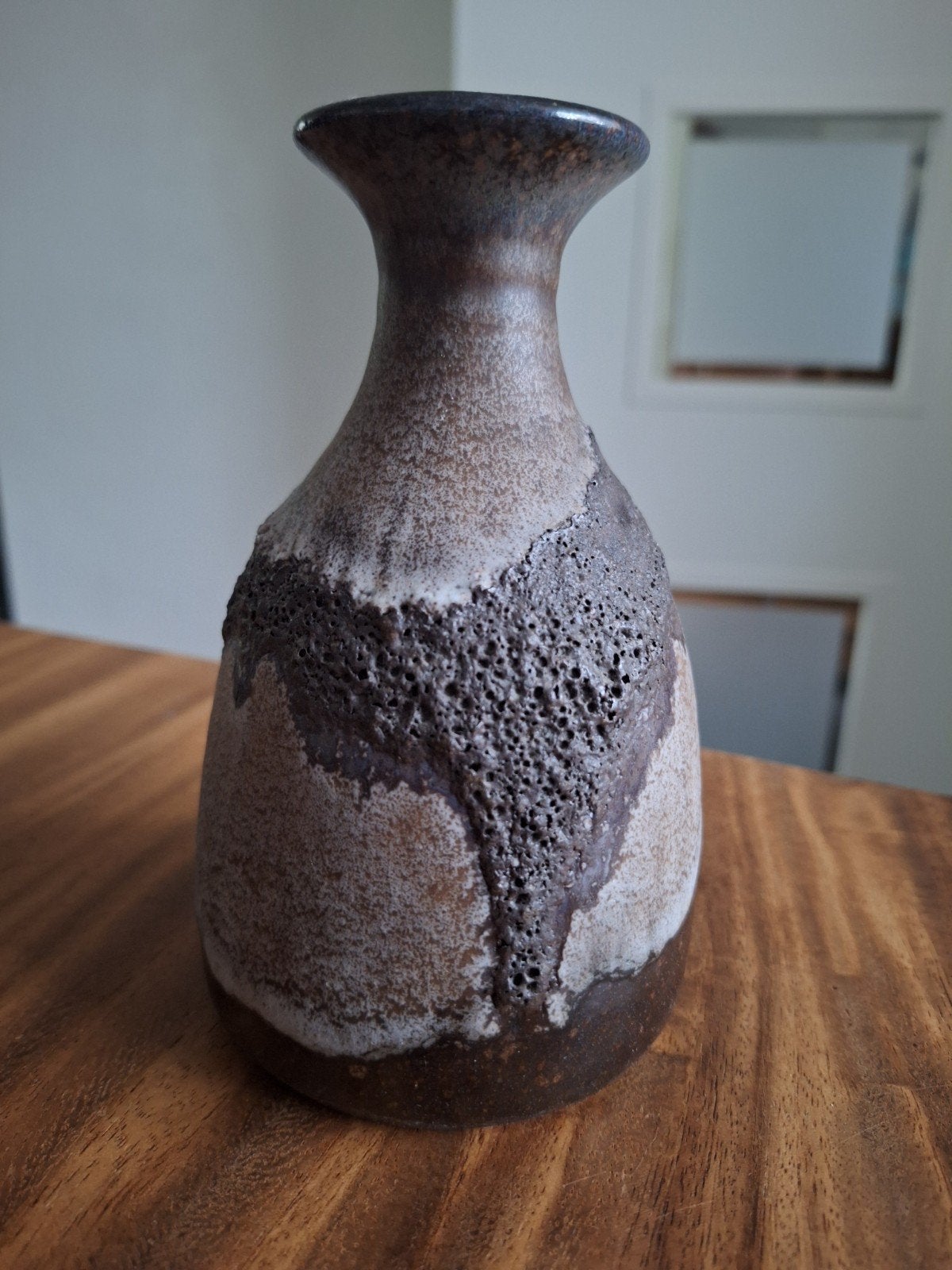 Carstens Tönnieshof vaas met lavaglazuur. Fatlava 16cm hoog., Antiek en Kunst, Antiek | Vazen, Ophalen of Verzenden