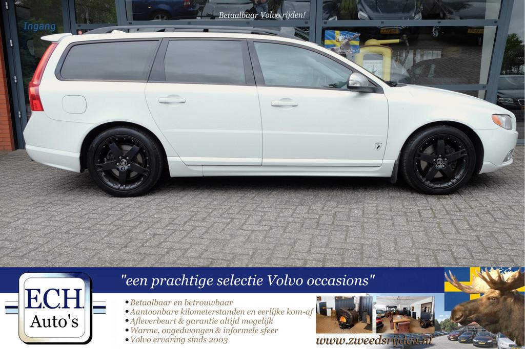 Volvo V70 2.5T 231 pk R-Design, Schuifdak, Leer, Trekhaak, Auto's, Voorwielaandrijving, Gebruikt, Met garantie (alle), Overige brandstoffen