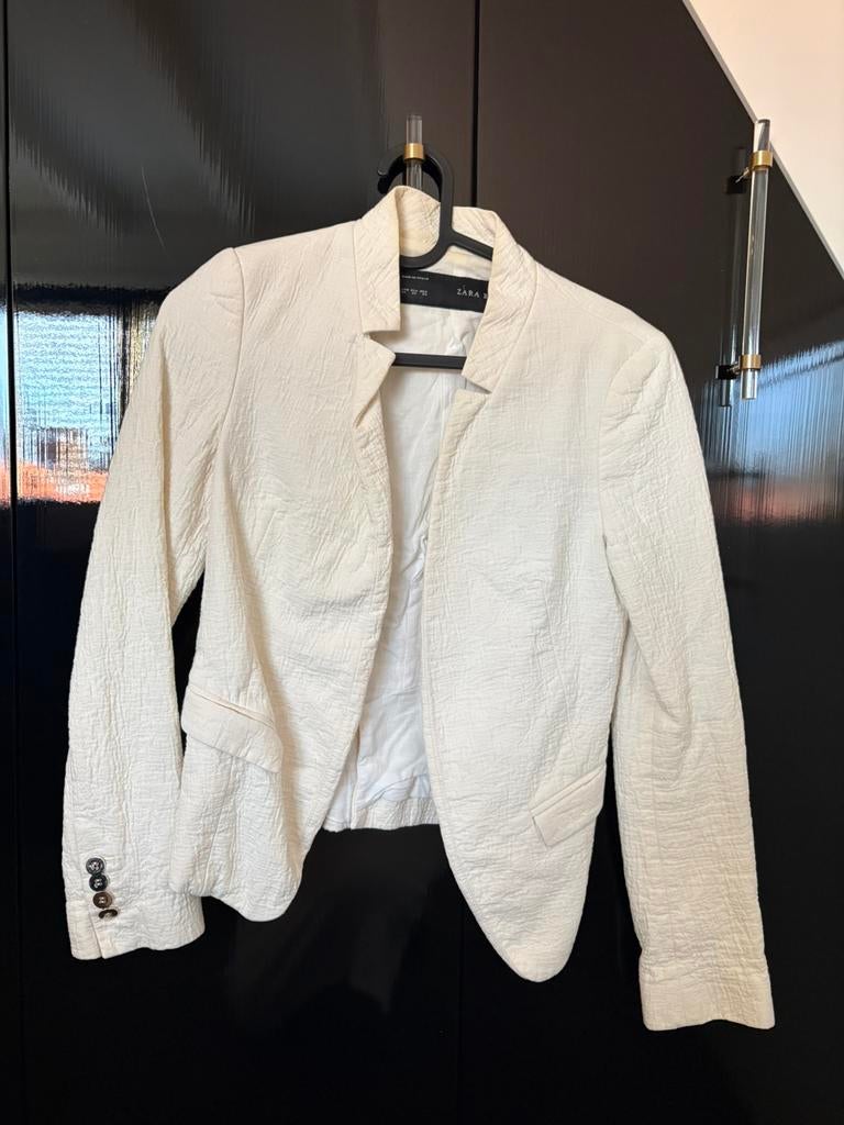 Zara creme boucle jasje blazer maat XS gouden knopen, Kleding | Dames, Ophalen of Verzenden, Zo goed als nieuw, Maat 34 (XS) of kleiner