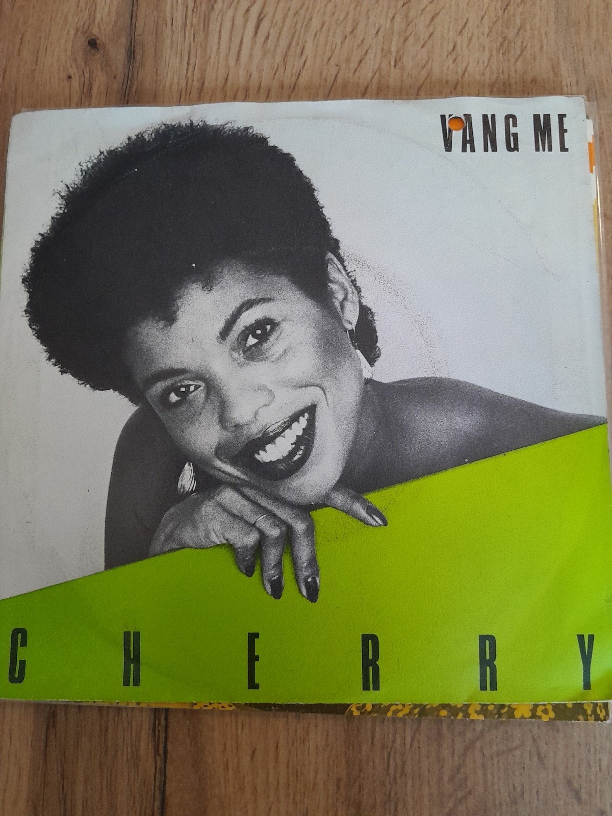 cherry 7 inch vang me, Cd's en Dvd's, Vinyl Singles, Ophalen of Verzenden, Zo goed als nieuw, Pop