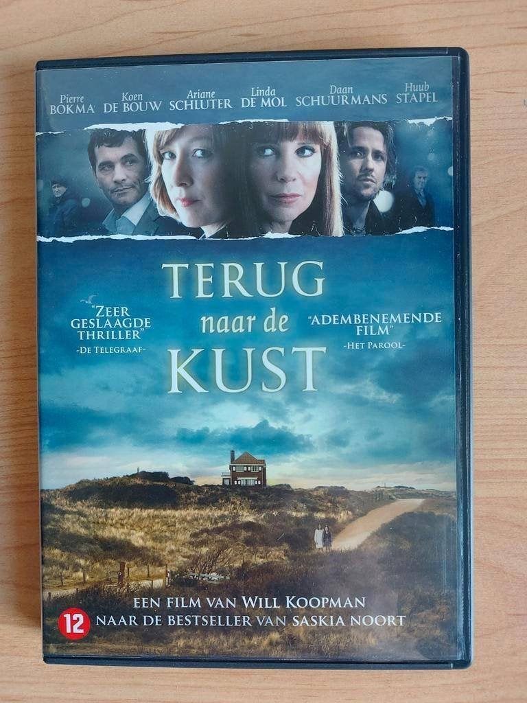 Terug Naar de Kust - Koen de Bouw, Alle leeftijden, Nederlands, Ophalen of Verzenden, Zo goed als nieuw