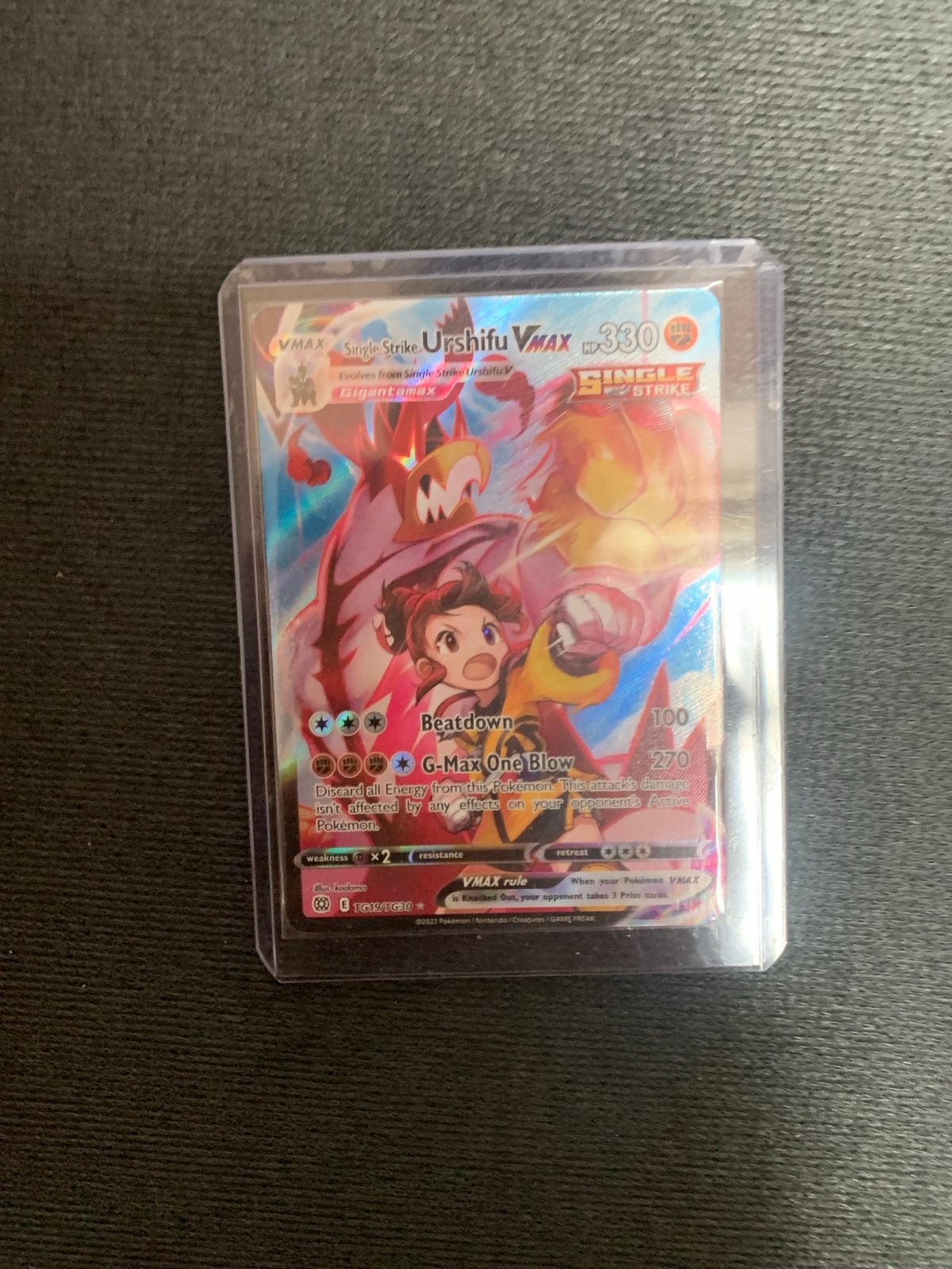 Urshifu VMAX Single Strike Pokémon kaart, Ophalen of Verzenden, Zo goed als nieuw, Losse kaart, Foil