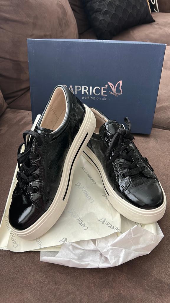 Caprice dames schoenen, Kleding | Dames, Ophalen of Verzenden, Zo goed als nieuw, Zwart, Sneakers of Gympen