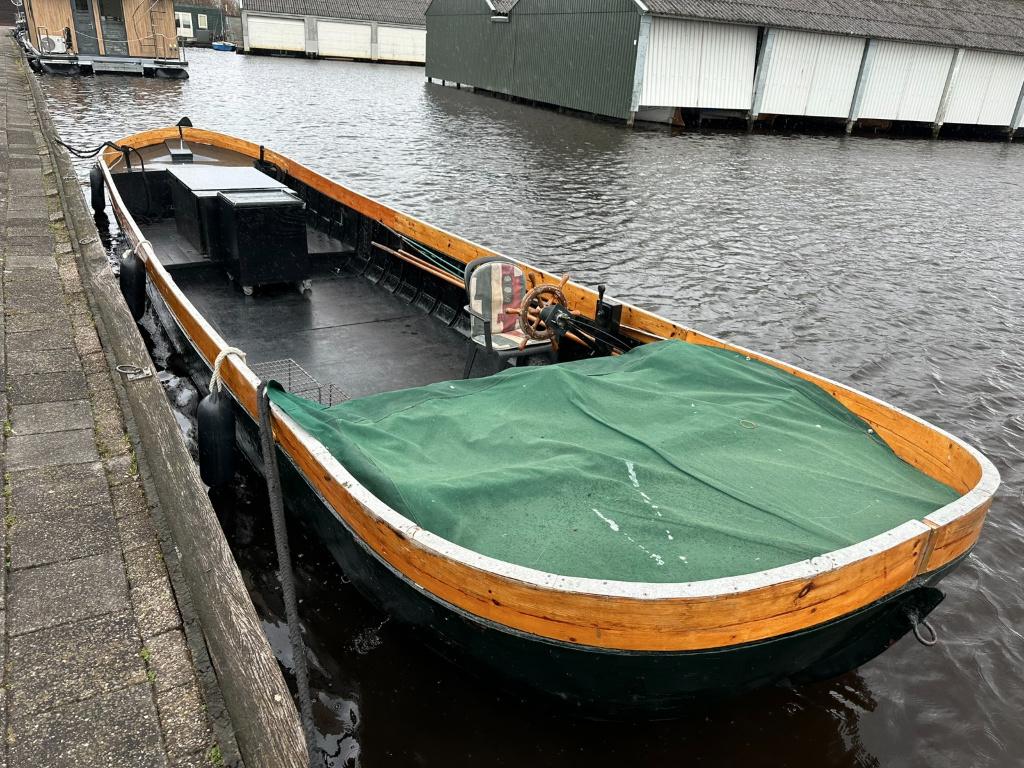Royale stalen praam, Watersport en Boten, Sloepen, 9 m, Staal, Binnenboordmotor, 31 pk