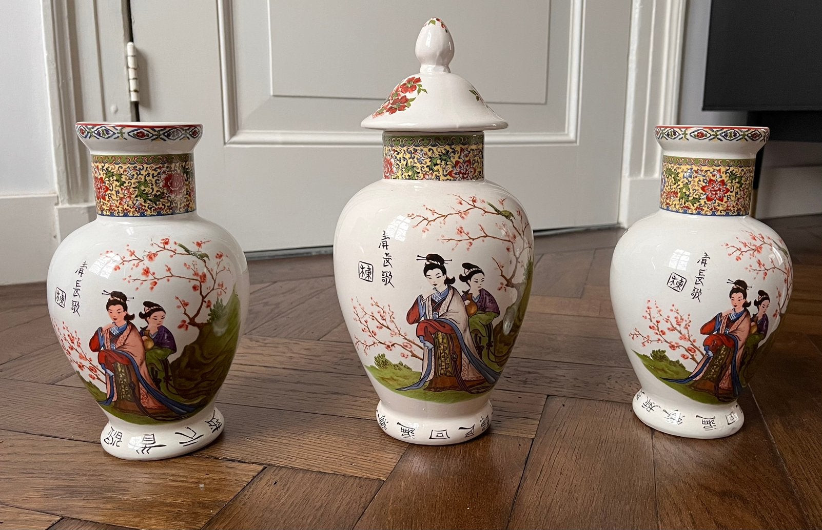 Set van 3 Chinese vaasjes - kaststel, 31 cm, Gebruikt, Overige kleuren, Ophalen of Verzenden