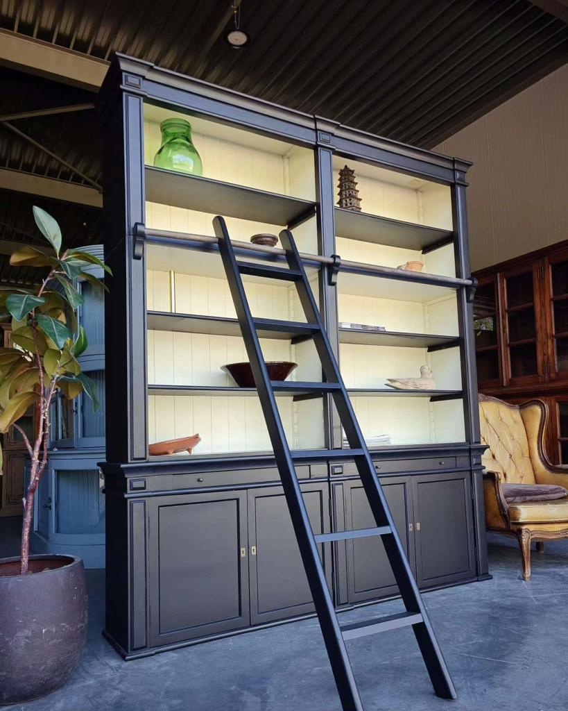 Hoge zwarte Boekenkast | Bibliotheekkast met ladder #1219, Niet ingevuld, 200 cm of meer, Niet ingevuld, Ophalen of Verzenden