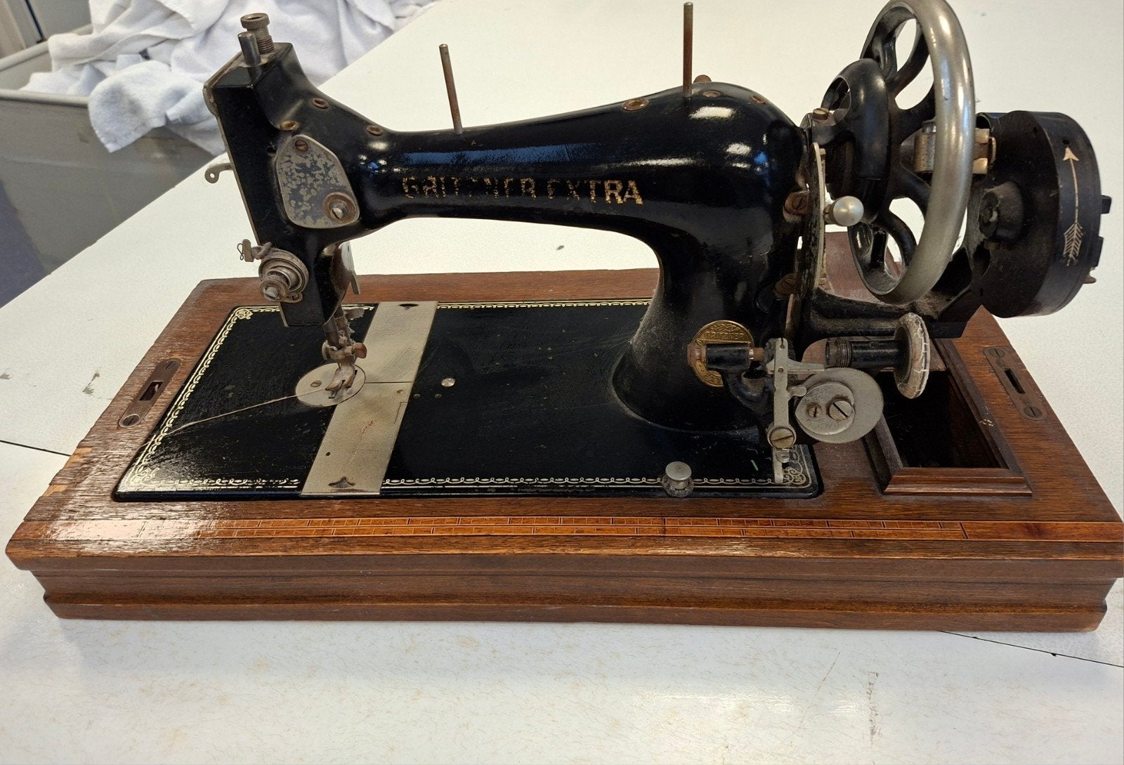Antiek naaimachine, Antiek en Kunst, Ophalen