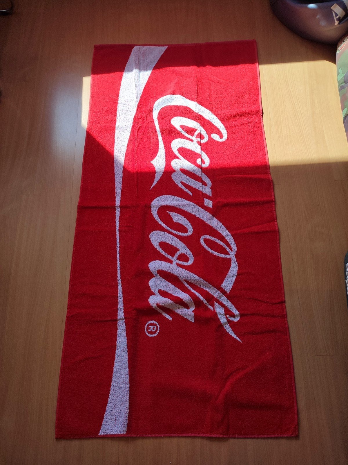 Nieuwe Coca Cola badhanddoek / badlaken, Verzamelen, Ophalen of Verzenden, Nieuw, Gebruiksvoorwerp
