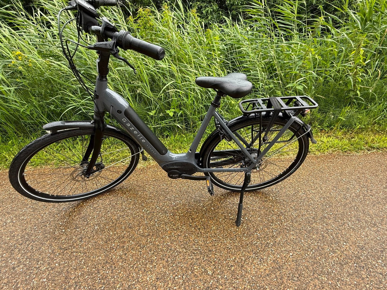 Gazelle Grenoble C8 2023 - 3700KM - Met Lader, Ophalen, Zo goed als nieuw, 51 tot 55 cm, 50 km per accu of meer