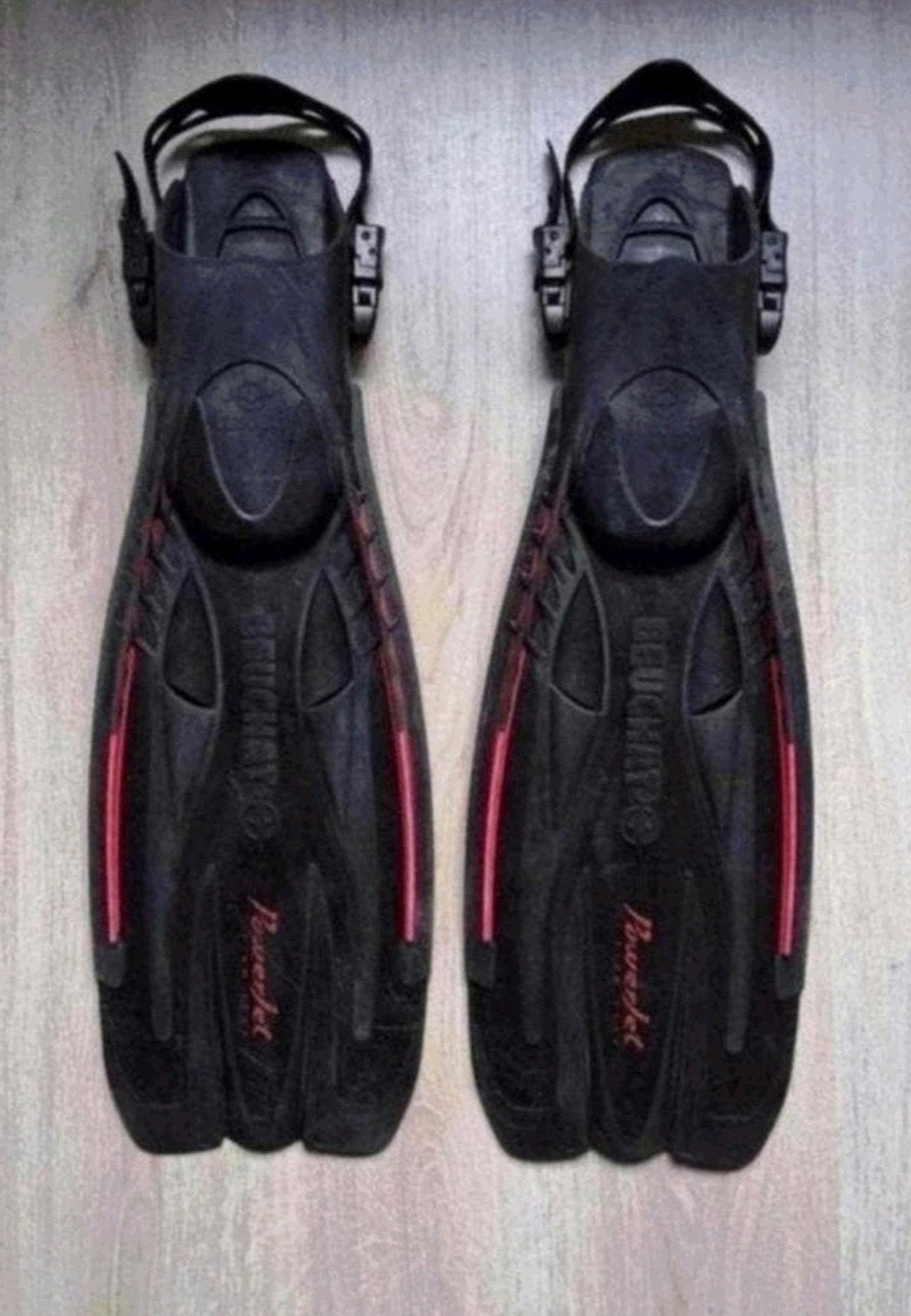 Beuchat powerjet firm flex buitenwater vinnen. Rubber straps, Watersport en Boten, Duiken, Ophalen of Verzenden, Gebruikt, Zwem- of Duikvliezen