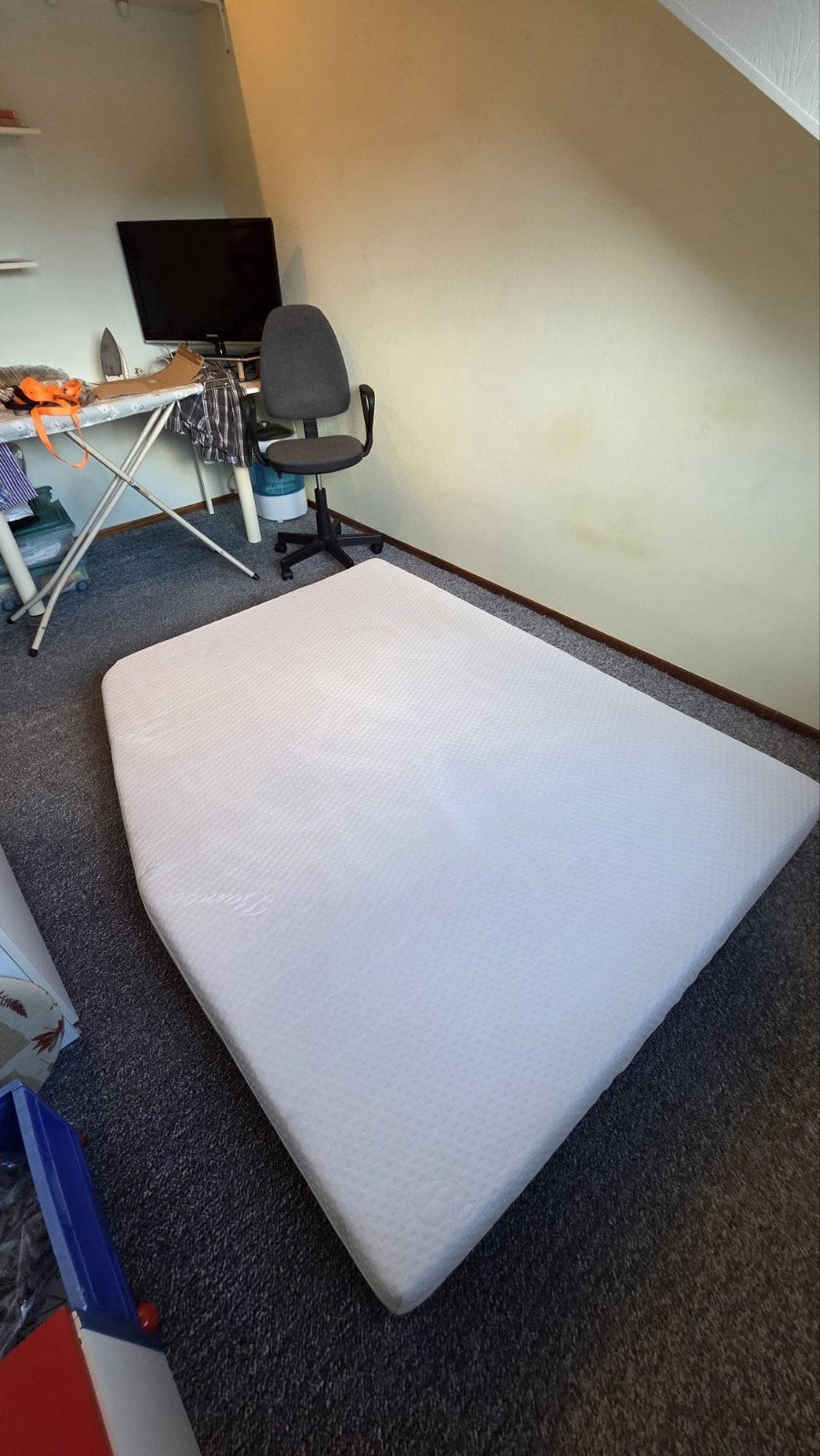 Matras voor Hobby 560 Frans bed, Ophalen, Zo goed als nieuw