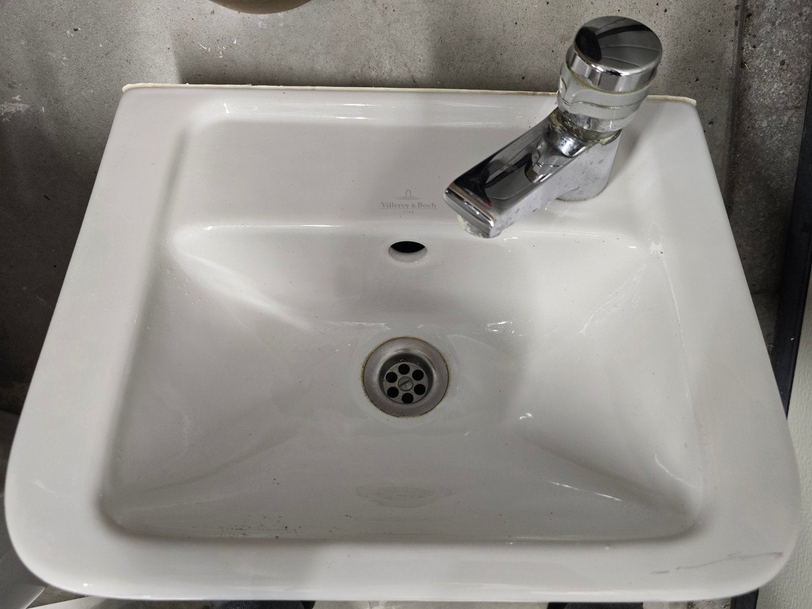 Villeroy & Boch wc fontein porselein wit, Ophalen, Gebruikt, Steen, Overige typen
