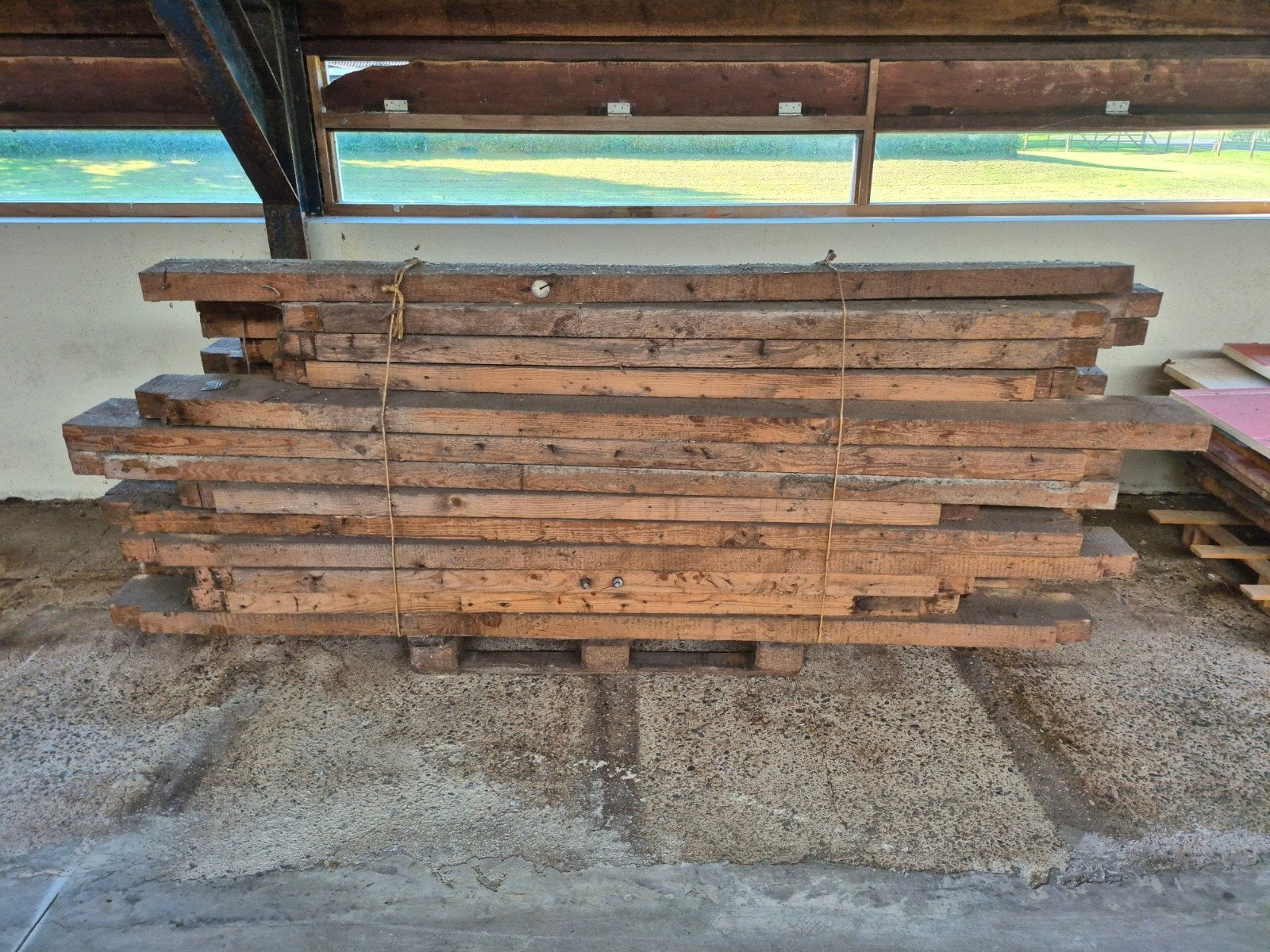 Partij Balken Cirka 30 stuks, Doe-het-zelf en Verbouw, Hout en Planken, Ophalen, Gebruikt, 200 tot 250 cm, 50 mm of meer