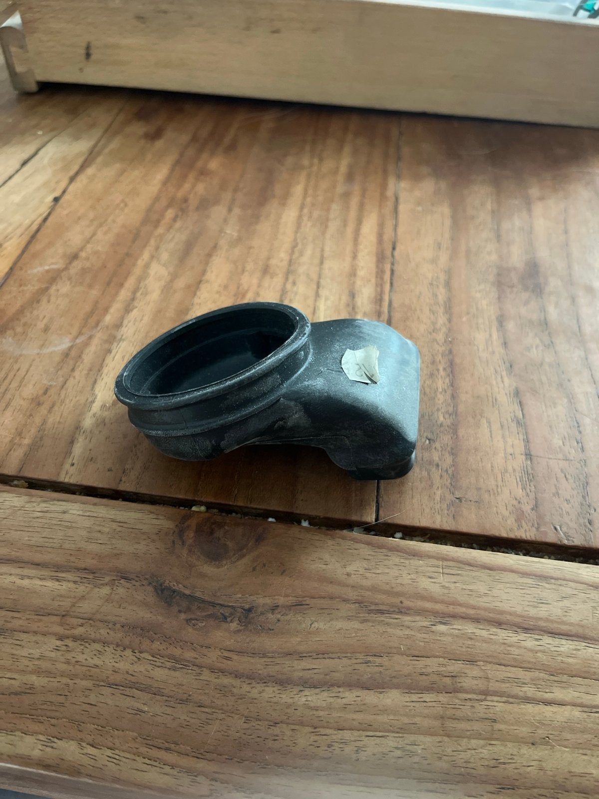 Rubber tussen carburateur luchtfilter, Ophalen of Verzenden, Gebruikt, Carburateur