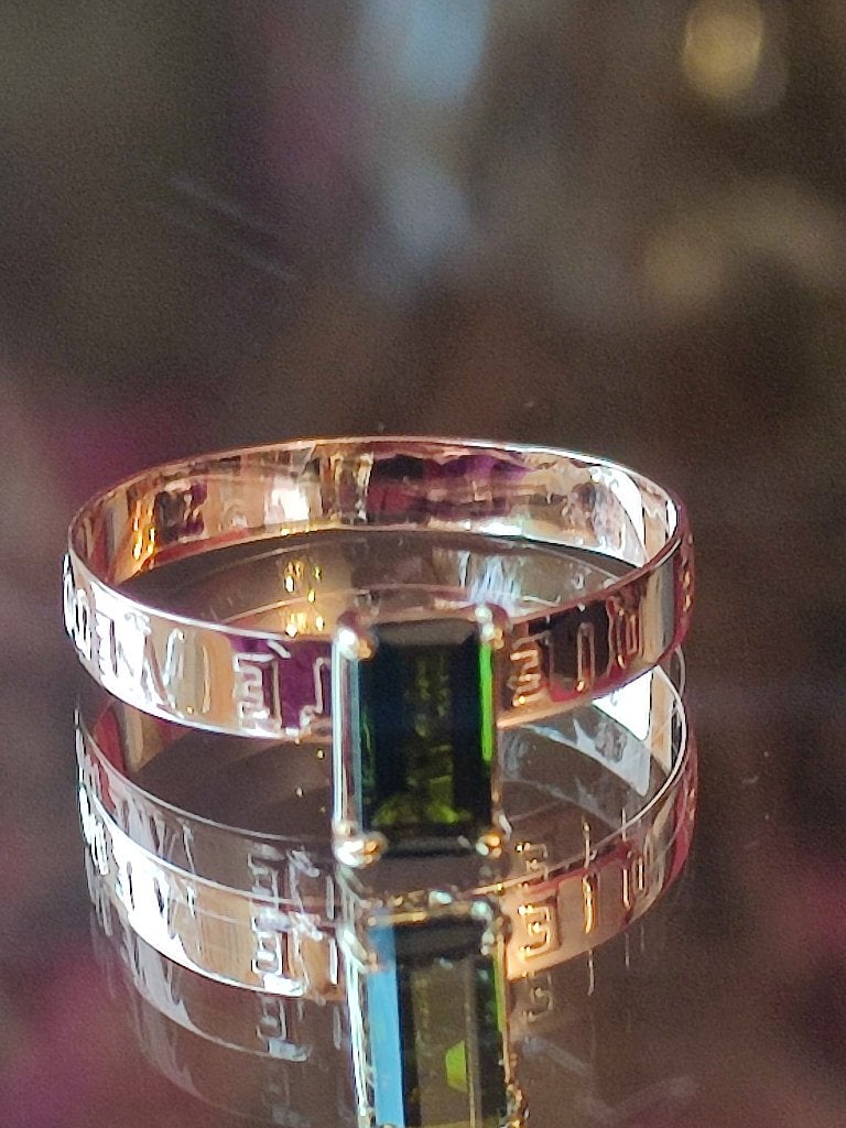 Antieke ring met toermalijn, Sieraden, Tassen en Uiterlijk, Ringen, Ophalen of Verzenden, Zo goed als nieuw, 17 tot 18, Met edelsteen