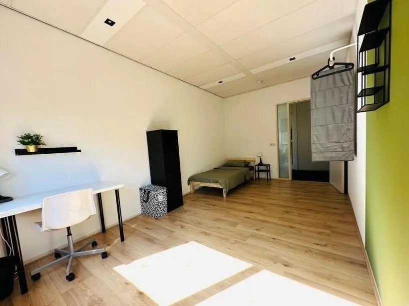 NIEUW! Woonruimte te huur Laan van Westenenk, Apeldoorn