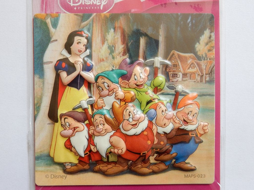 2x Disney Princess 3d magneet Ariel zeemeermin Sneeuwwitje, Verzamelen, Disney, Ophalen of Verzenden, Sneeuwwitje of Doornroosje