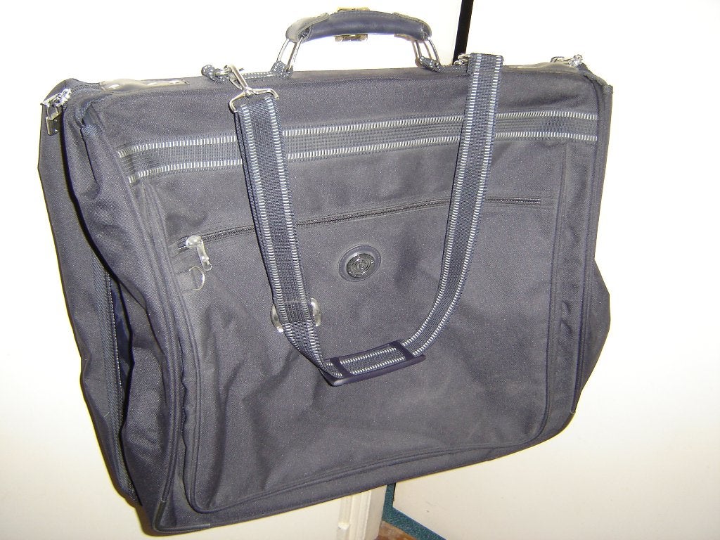 Carlton kostuumkoffer / kledingtas, Sieraden, Tassen en Uiterlijk, Tassen | Reistassen en Weekendtassen, Ophalen, 30 cm of meer