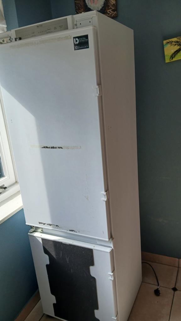 Samsung Koel-vriescombinatie BRB260010WW - Zo goed als nieuw, 200 liter of meer, Met aparte vriezer, Zo goed als nieuw, Energieklasse A of zuiniger