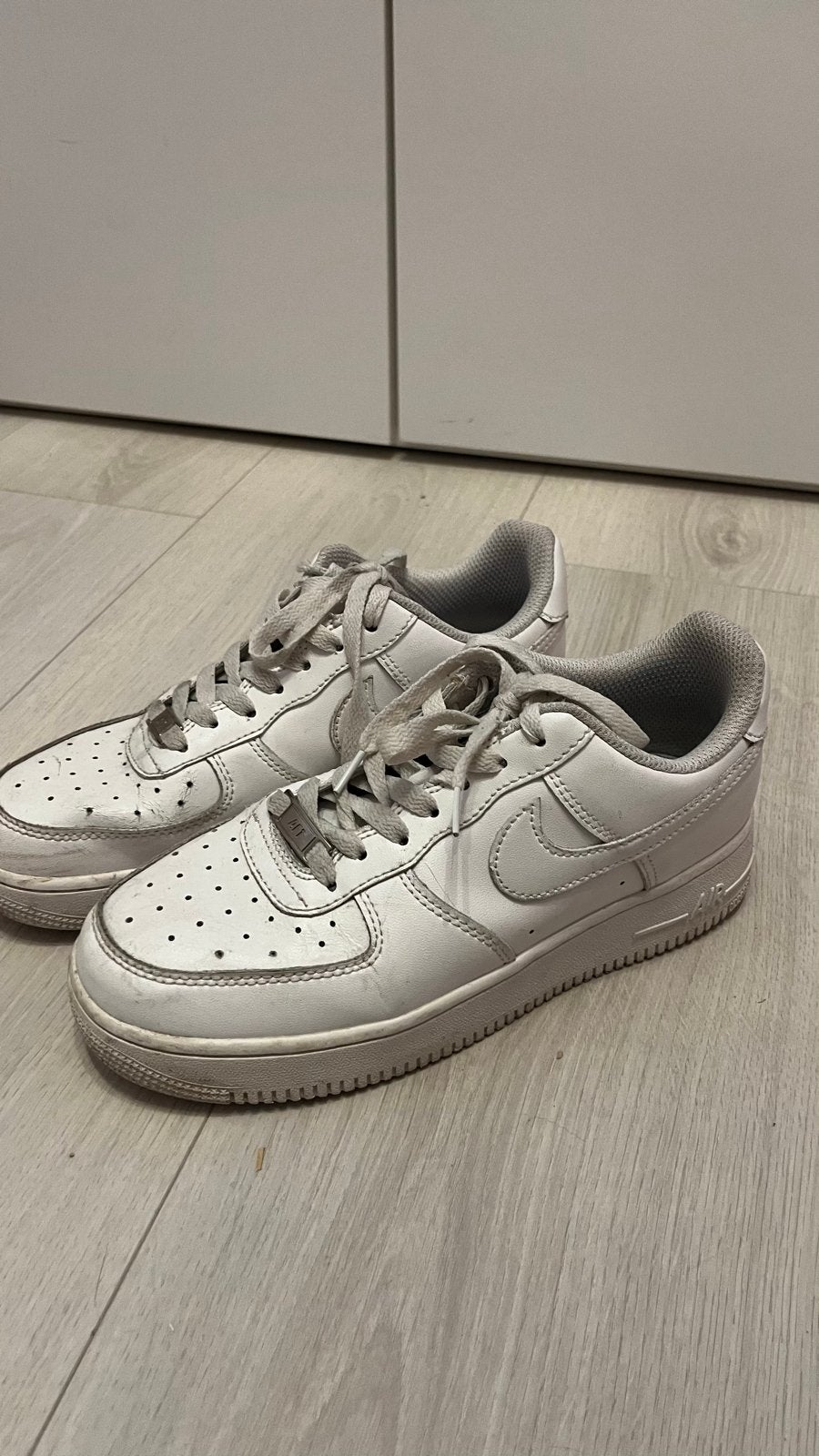 Nike Air Force 1 Low Witte Sneakers - Maat 37, Wit, Ophalen of Verzenden, Sneakers of Gympen, Gedragen