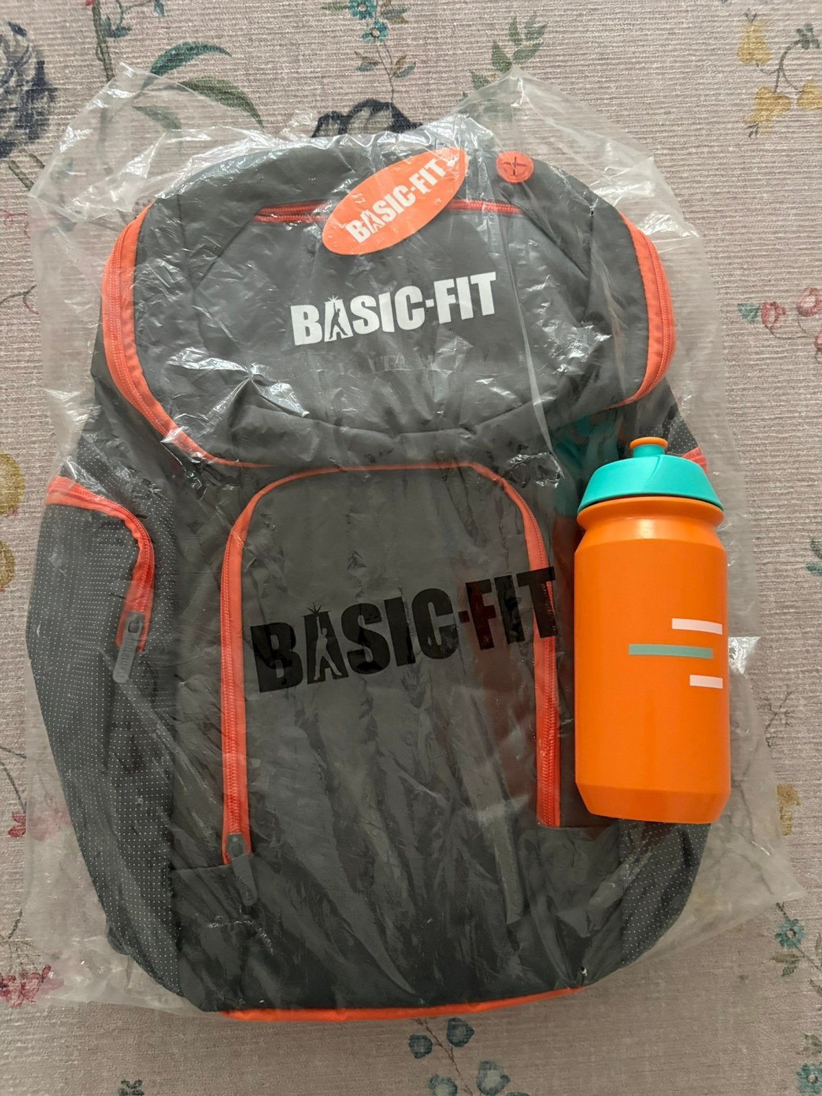 NIEUWE BASIC FIT RIGXAK TAS +oranje yanga fles  bidon, Sieraden, Tassen en Uiterlijk, Tassen | Rugtassen, Ophalen of Verzenden