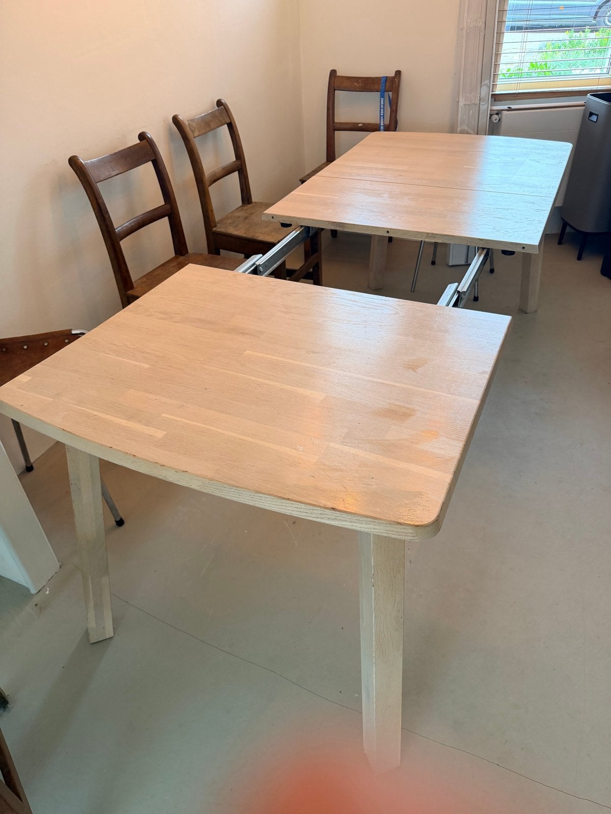 Foto 3 van Woood Lange Jan Uitschuifbare Tafel - Whitewash