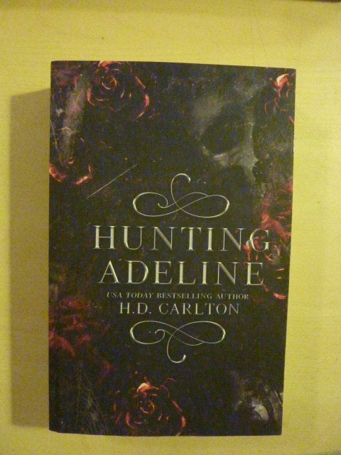 H. D. Carlton - Hunting Adeline, Ophalen of Verzenden, Zo goed als nieuw