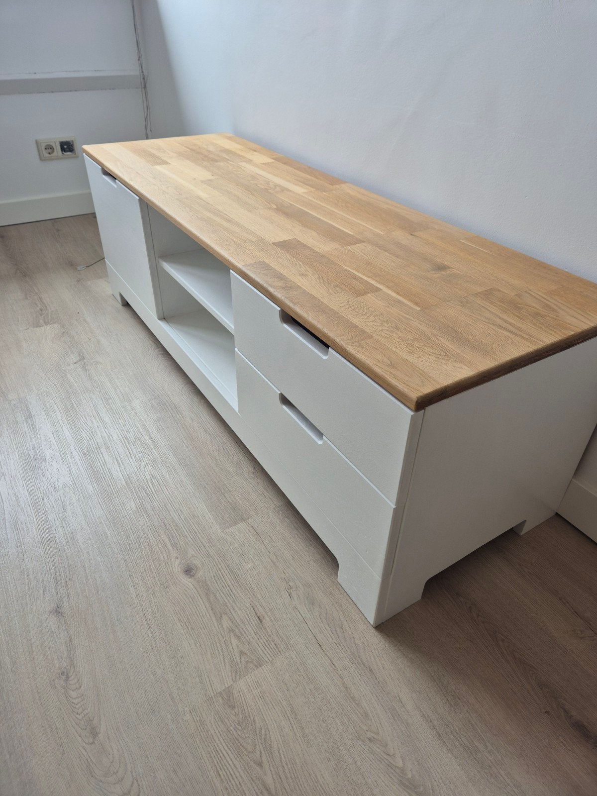 Tv-meubel eiken/wit 138,5 cm breed, Ophalen, Gebruikt, 100 tot 150 cm, Eikenhout