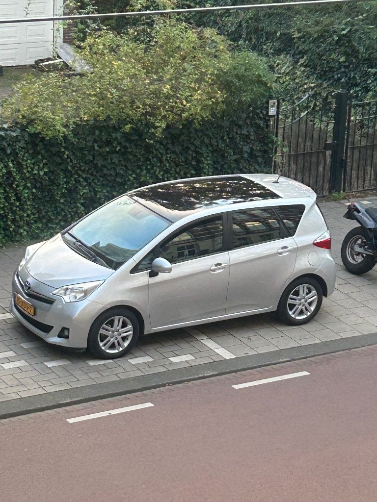 Toyota verso-s Dynamic/Automaat/Panoramadak/Cruise.., Automaat, Euro 5, Verso-S, Particulier