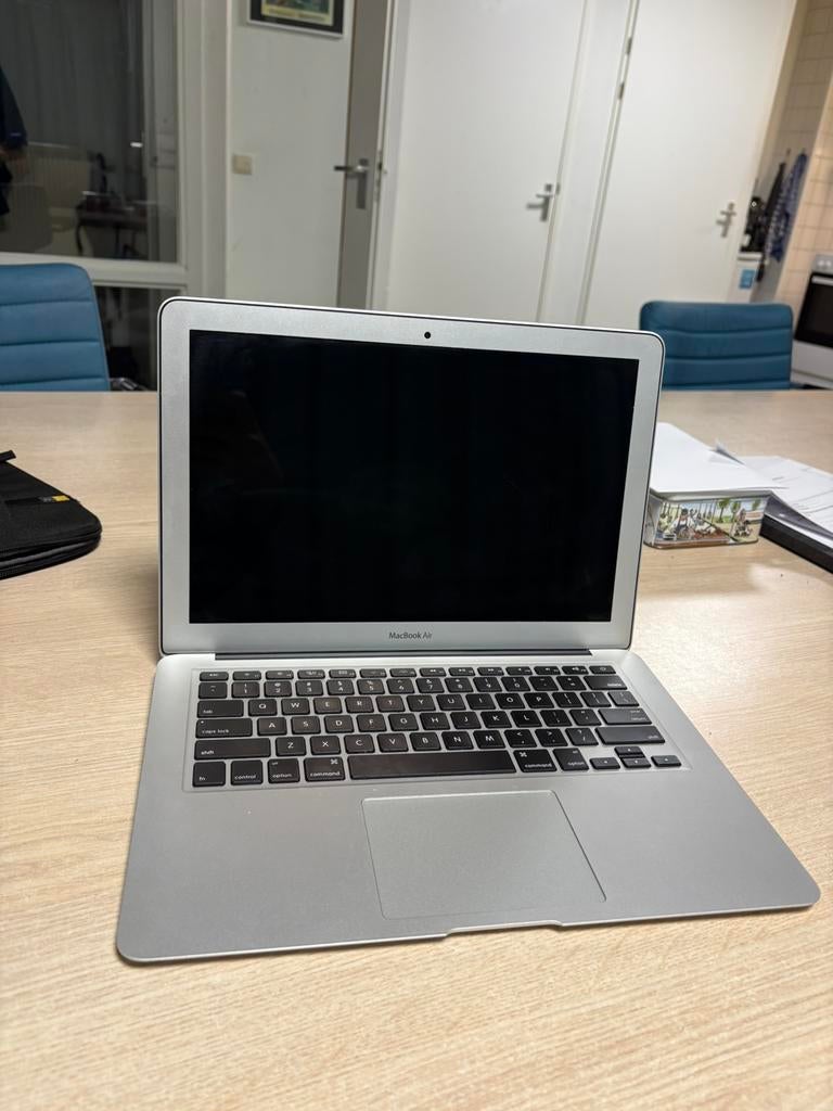 MacBook uit 2017, Computers en Software, Apple Macbooks, MacBook Pro, 2 tot 3 Ghz, 13 inch, Ophalen of Verzenden