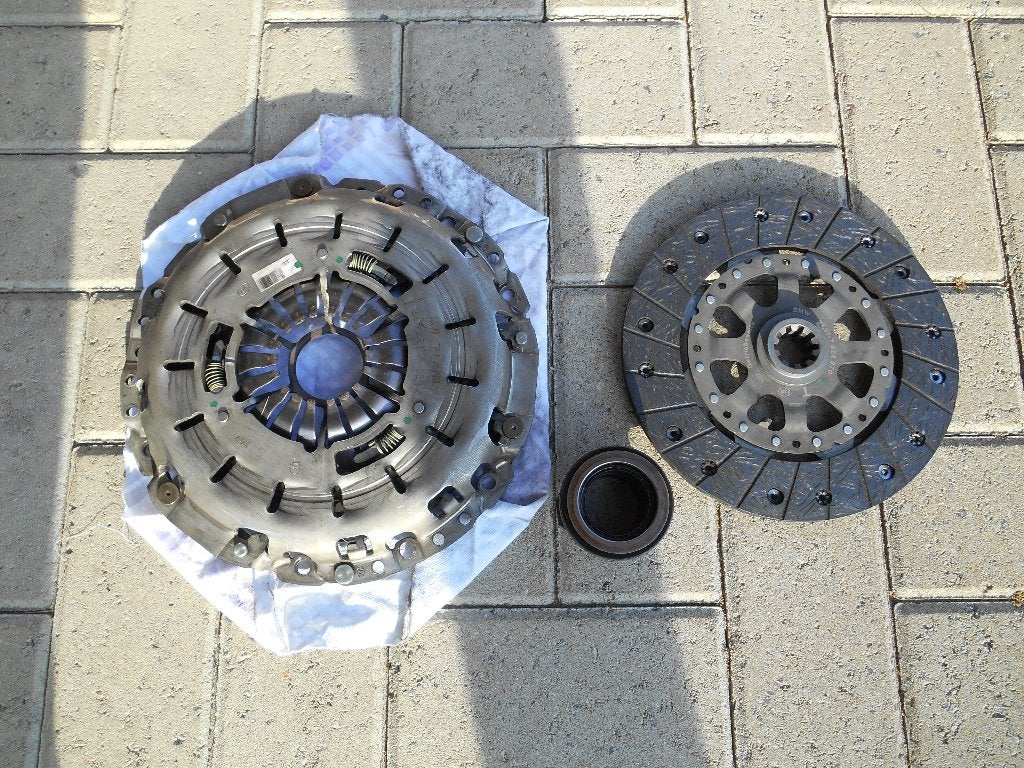 Foto 3 van BMW koppelingsset E36 E39 E46 E85 Z3