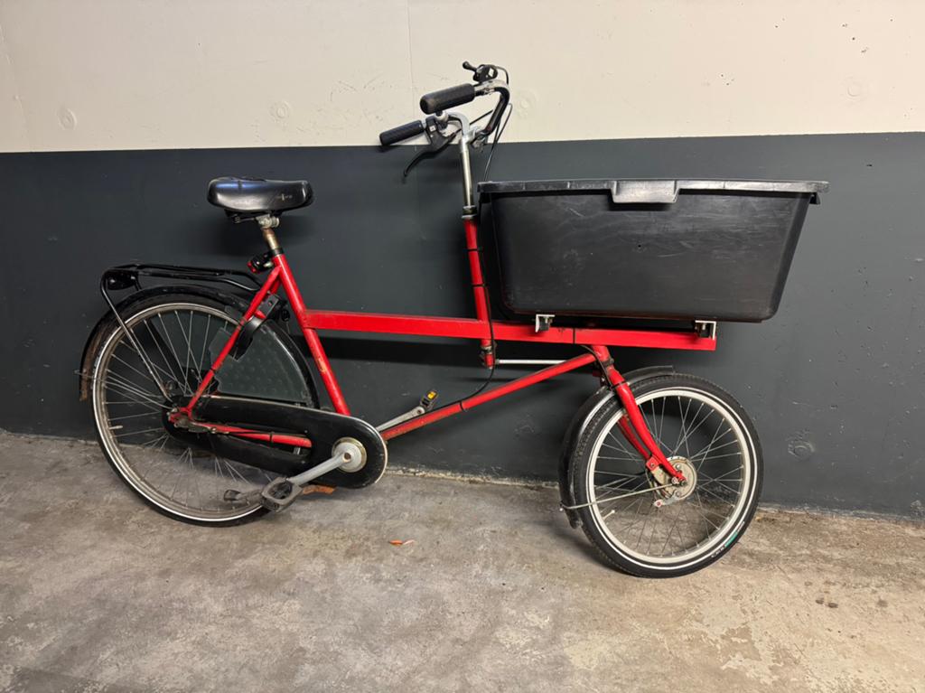 Superleuke Hondenfiets bakfiets transportfiets, Ophalen