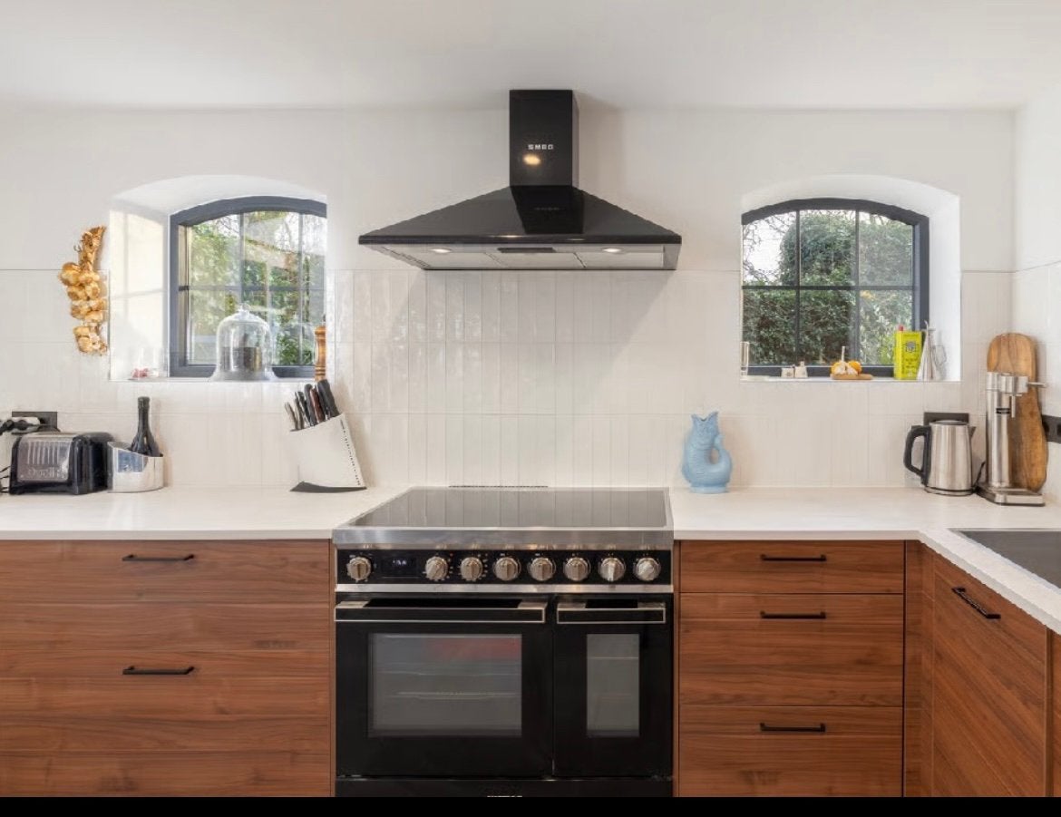 Keuken compleet met SMEG inductie fornuis (zelf demonteren), Huis en Inrichting, Ophalen, Gebruikt, Bruin, Hoekkeuken