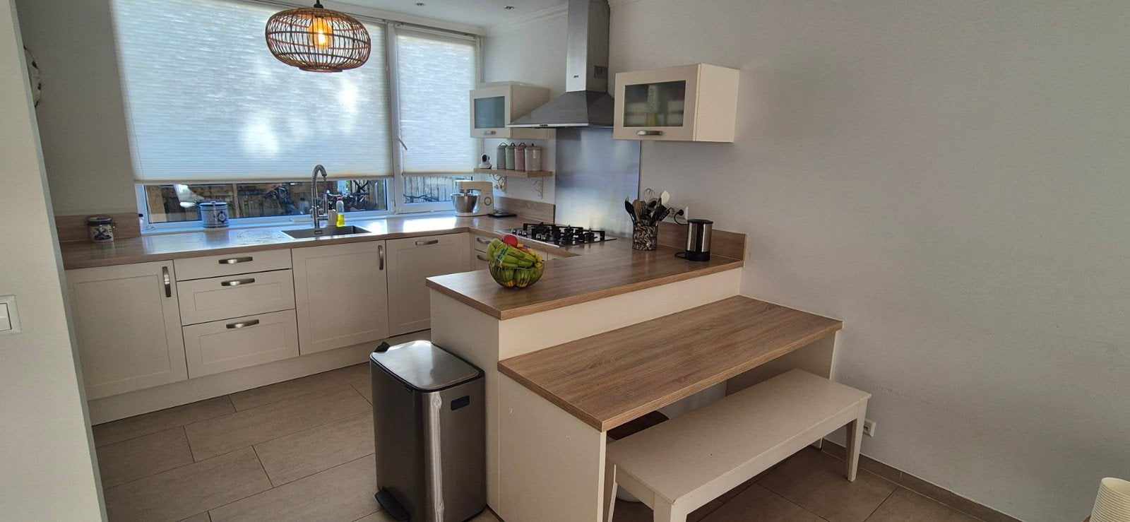 Complete Keuken met Eiland en Apparatuur, Huis en Inrichting, Keuken | Complete keukens, Gebruikt, Hoekkeuken, Wit, Hout, Met kookeiland