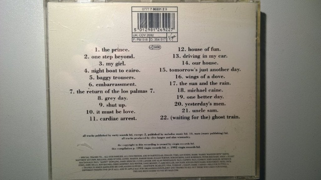 Madness - Divine Madness, Ophalen of Verzenden, Zo goed als nieuw